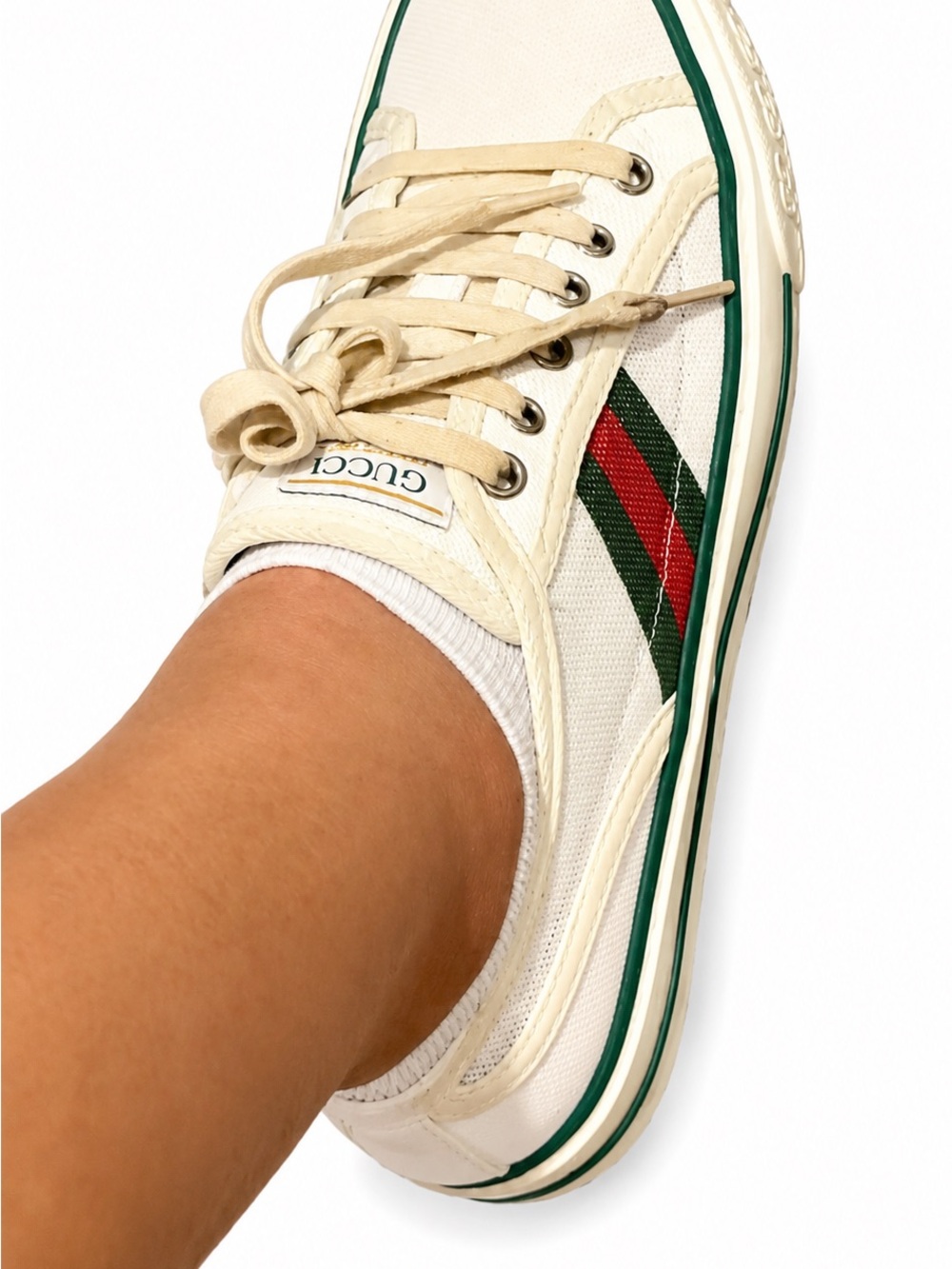 Gucci Cream Canvas Low-Top Sneaker with Green & Red Stripe